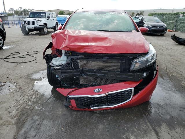 3KPFL4A71HE116525 - 2017 KIA FORTE LX RED photo 5