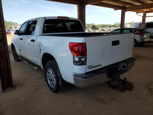 5TBEV54107S457981 - 2007 TOYOTA TUNDRA CREWMAX SR5 WHITE photo 2