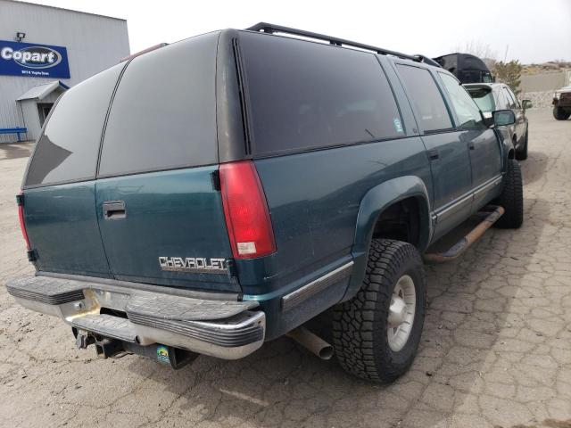 3GNGK26J4VG150143 - 1997 CHEVROLET SUBURBAN K2500 GREEN photo 3