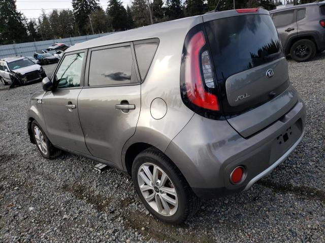 KNDJP3A58J7599170 - 2018 KIA SOUL + GRAY photo 2