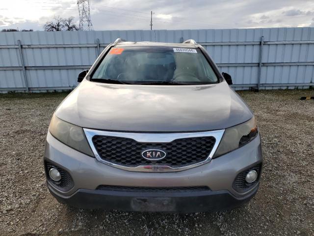 5XYKU4A2XBG041043 - 2011 KIA SORENTO EX GRAY photo 5