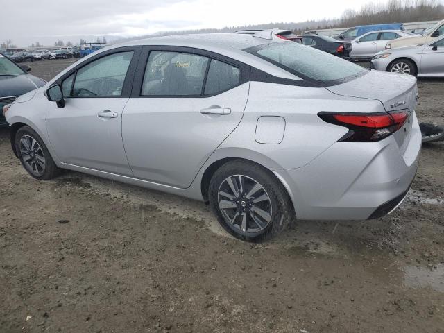 3N1CN8EV4NL861535 - 2022 NISSAN VERSA SV SILVER photo 2