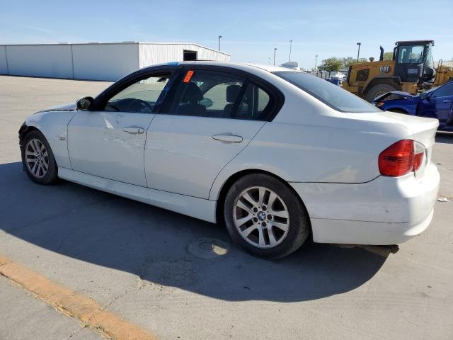 WBAVC53517FZ70378 - 2007 BMW 328 I SULEV WHITE photo 2