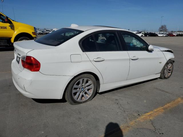 WBAVC53517FZ70378 - 2007 BMW 328 I SULEV WHITE photo 3