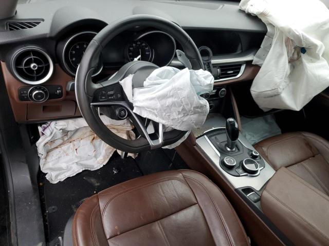 ZASFAKPNXJ7B90958 - 2018 ALFA ROMEO STELVIO SPORT Schwarz Foto 8