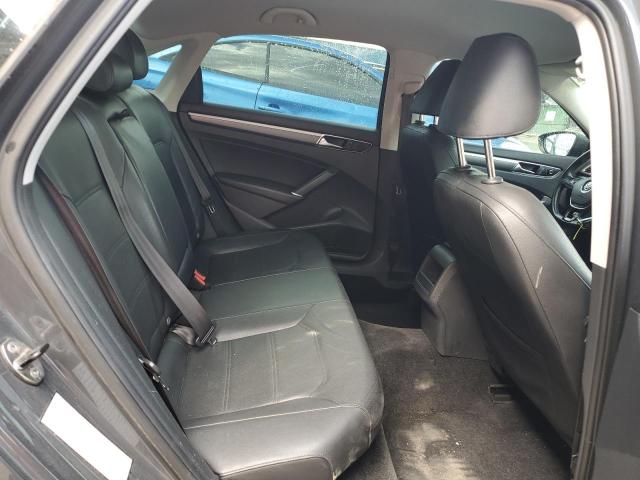 1VWDT7A38HC013564 - 2017 VOLKSWAGEN PASSAT R-LINE Grau Foto 10