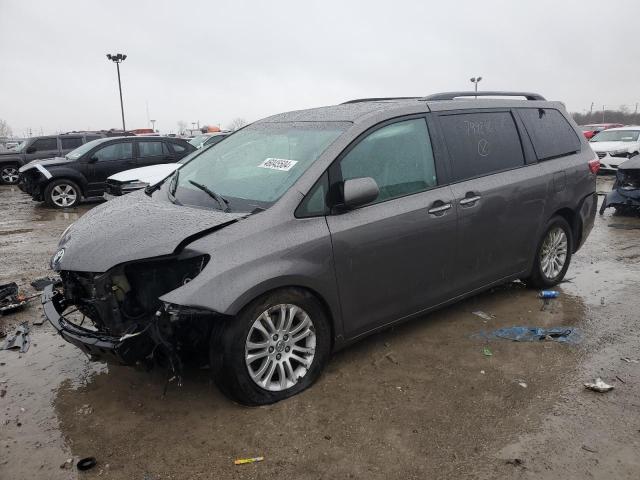 2017 TOYOTA SIENNA XLE, 