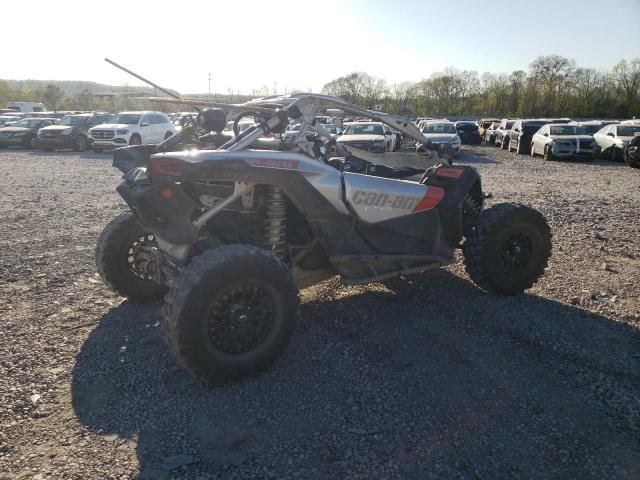 3JBVXAW4XKK002063 - 2019 CAN-AM MAVERICK X RS TURBO R SILVER photo 3