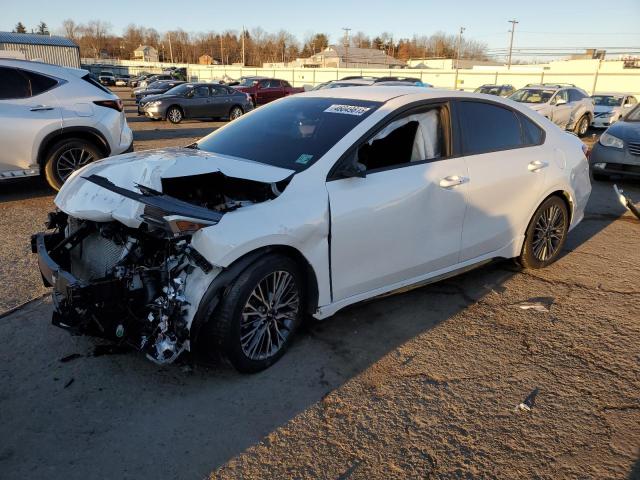 2023 KIA FORTE GT LINE, null