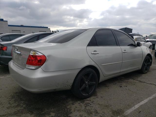 4T1BE32K06U734791 - 2006 TOYOTA CAMRY LE SILVER photo 3