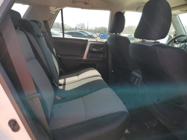 JTEBU5JR7J5583562 - 2018 TOYOTA 4RUNNER SR5/SR5 PREMIUM 白色 照片 11