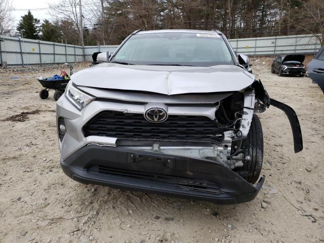 2T3A1RFV6KC055545 - 2019 TOYOTA RAV4 XLE PREMIUM SILVER photo 5