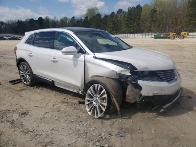 2LMPJ8LR2HBL53760 - 2017 LINCOLN MKX RESERVE WHITE photo 4