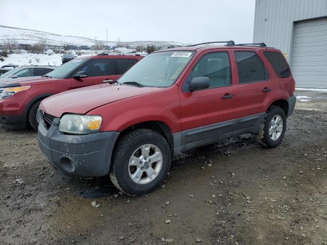 1FMYU93175KD11769 - 2005 FORD ESCAPE XLT RED photo 1