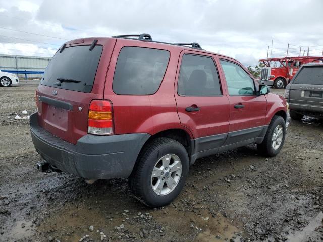 1FMYU93175KD11769 - 2005 FORD ESCAPE XLT RED photo 3