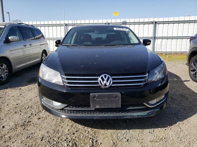 1VWBT7A30FC045493 - 2015 VOLKSWAGEN PASSAT SE BLACK photo 5