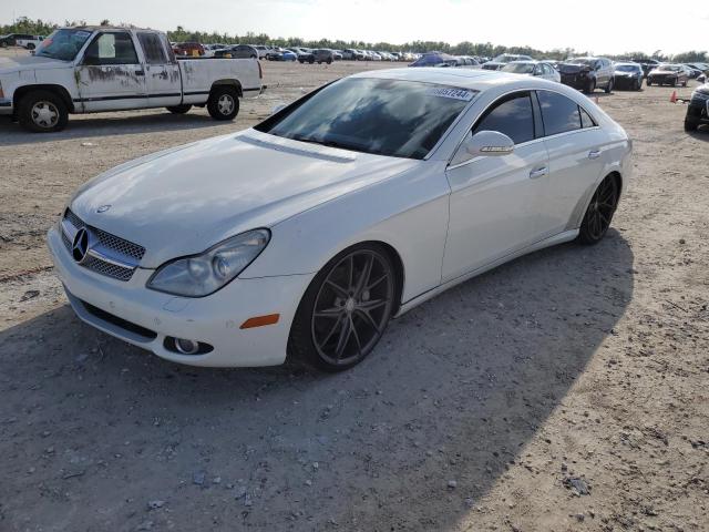 WDDDJ72X28A118760 - 2008 MERCEDES-BENZ CLS 550 WHITE photo 1