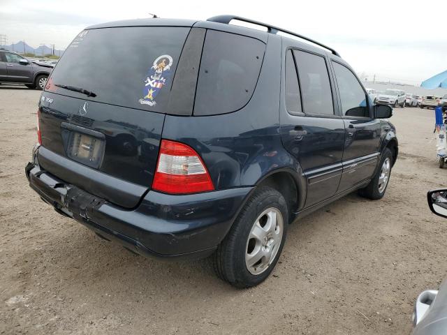 4JGAB57E54A507212 - 2004 MERCEDES-BENZ ML 350 BLUE photo 3