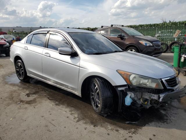 1HGCP26399A112004 - 2009 HONDA ACCORD LX SILVER photo 4