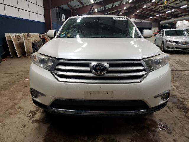 5TDBK3EH7DS256903 - 2013 TOYOTA HIGHLANDER BASE WHITE photo 5