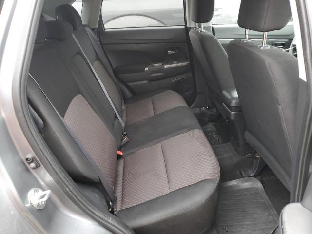 JA4AR3AU8KU007930 - 2019 MITSUBISHI OUTLANDER ES GRAY photo 10