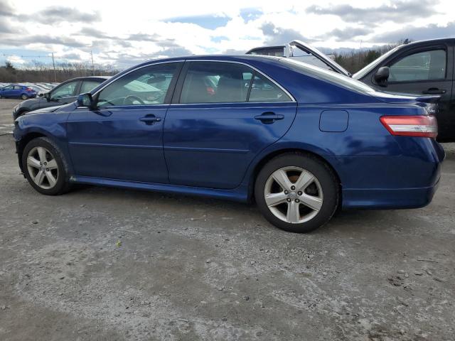 4T1BF3EK2BU581723 - 2011 TOYOTA CAMRY BASE BLUE photo 2