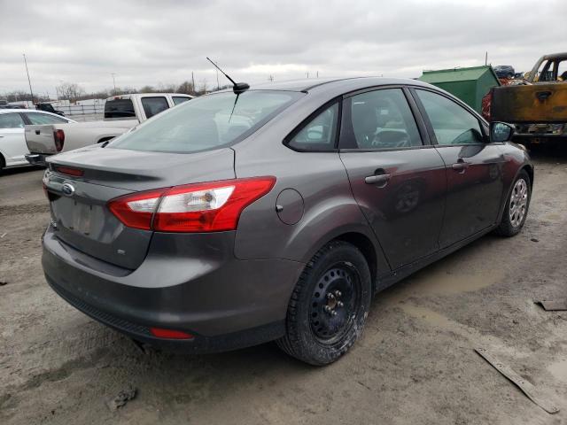 1FAHP3F27CL313404 - 2012 FORD FOCUS SE GRAY photo 3