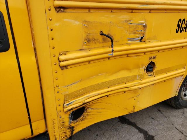 1GBHG31CX91128072 - 2009 CHEVROLET EXPRESS G3 YELLOW photo 9