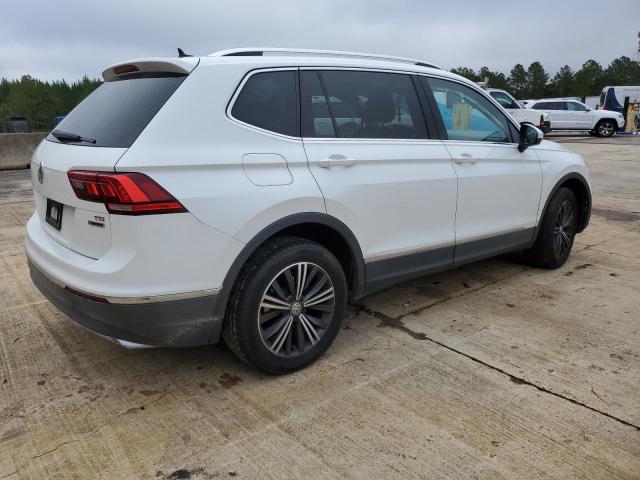 3VV2B7AX3JM009203 - 2018 VOLKSWAGEN TIGUAN SE WHITE photo 3