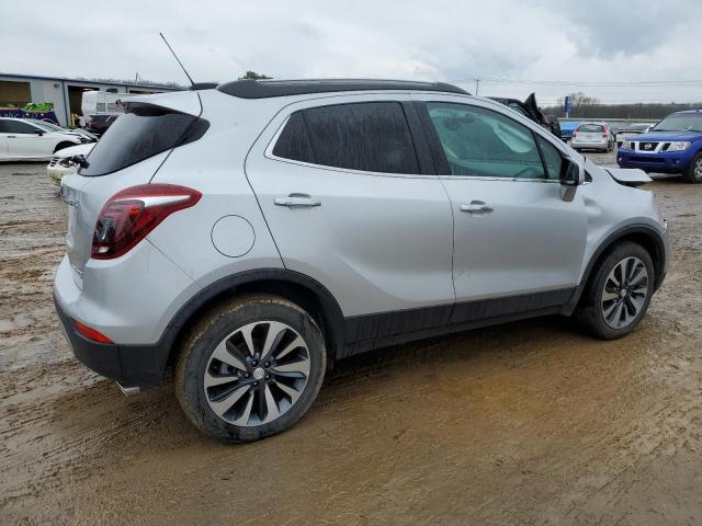 KL4CJESM9NB568034 - 2022 BUICK ENCORE PREFERRED SILVER photo 3