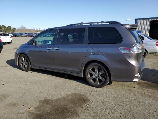 5TDXK3DC5GS702837 - 2016 TOYOTA SIENNA SE SILVER photo 2