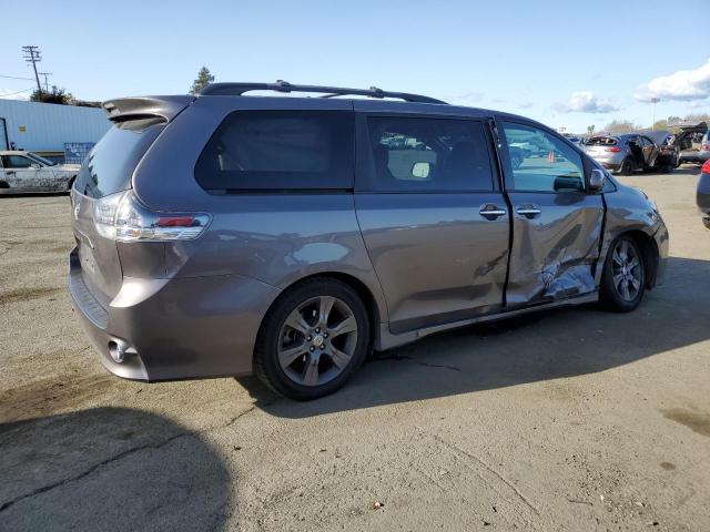 5TDXK3DC5GS702837 - 2016 TOYOTA SIENNA SE SILVER photo 3