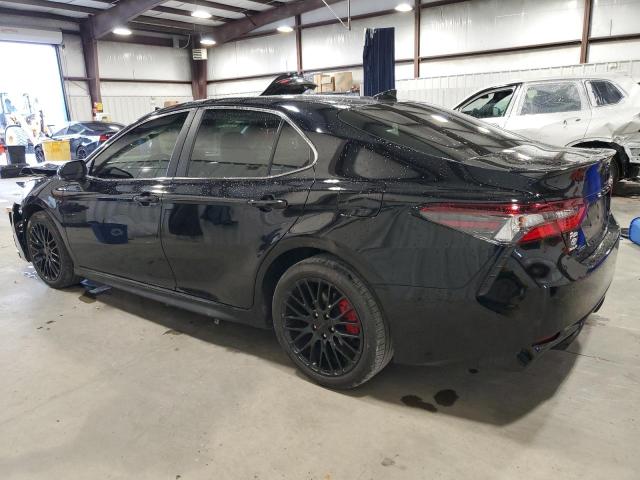 4T1G11AK3PU800940 - 2023 TOYOTA CAMRY SE NIGHT SHADE BLACK photo 2