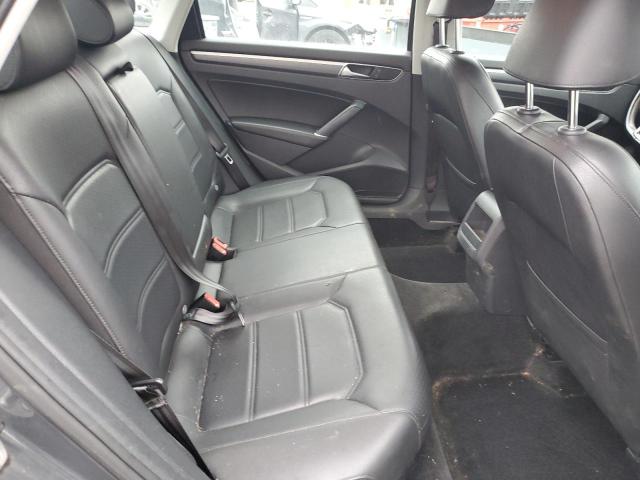 1VWDT7A38HC051036 - 2017 VOLKSWAGEN PASSAT R-LINE ნაცრისფერი ფოტო 10