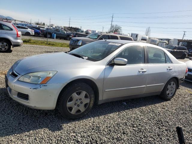 1HGCM56447A044131 - 2007 HONDA ACCORD LX SILVER photo 1