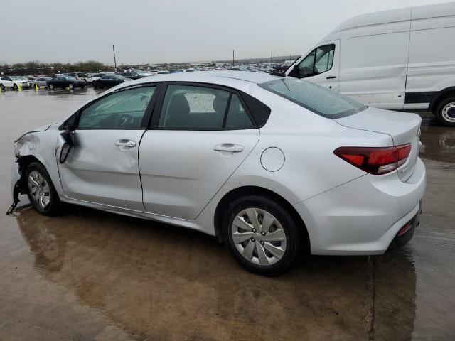 3KPA24AB9JE086293 - 2018 KIA RIO LX SILVER photo 2