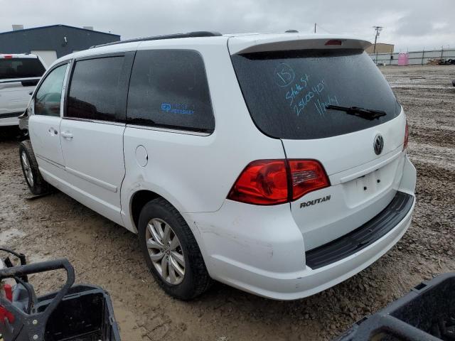 2C4RVABG2ER134336 - 2014 VOLKSWAGEN ROUTAN SE WHITE photo 2