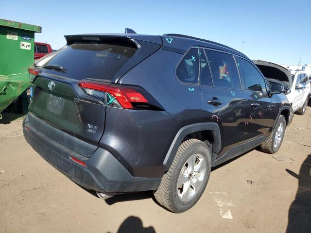 2T3P1RFV1MC183950 - 2021 TOYOTA RAV4 XLE GRAY photo 3