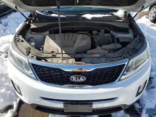 5XYKUDA74FG641591 - 2015 KIA SORENTO EX WHITE photo 12