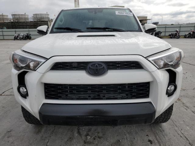 JTEBU5JR1K5691404 - 2019 TOYOTA 4RUNNER SR5 WHITE photo 5