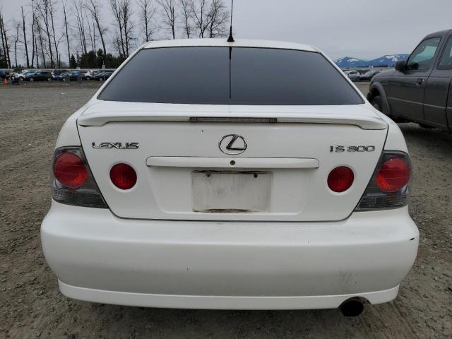 JTHBD192X50095213 - 2005 LEXUS IS 300 WHITE photo 6