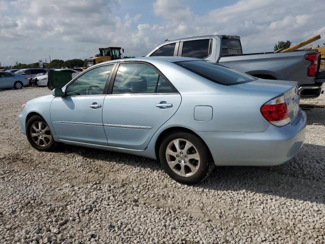 4T1BF30K65U598889 - 2005 TOYOTA CAMRY LE BLUE photo 2