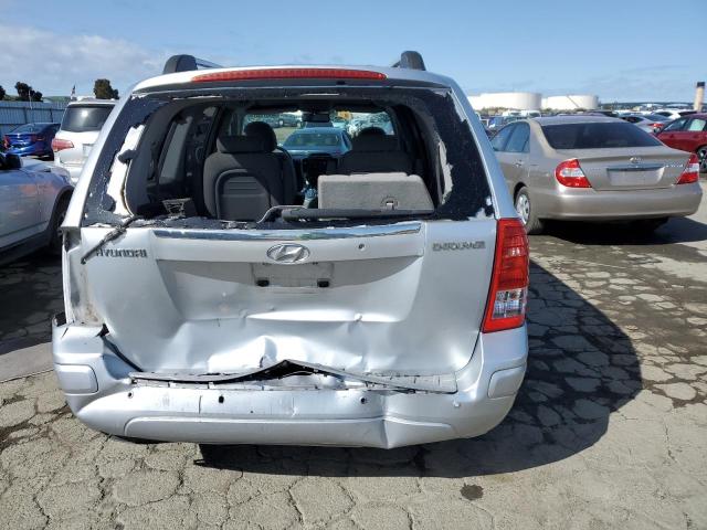 KNDMC233676020934 - 2007 HYUNDAI ENTOURAGE GLS SILVER photo 6