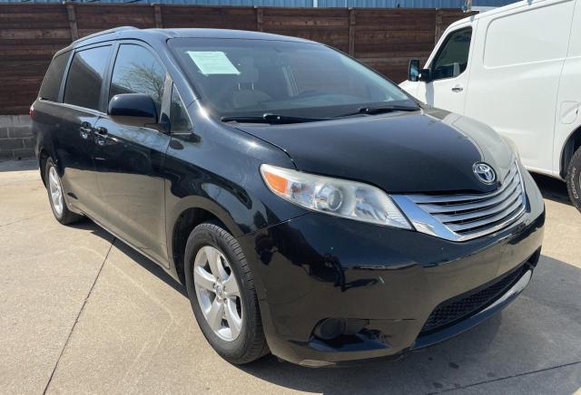 2017 TOYOTA SIENNA LE, 