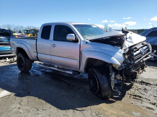 5TETU62NX8Z550699 - 2008 TOYOTA TACOMA PRERUNNER ACCESS CAB SILVER photo 4