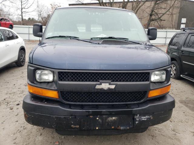 1GAHG35U351131087 - 2005 CHEVROLET EXPRESS G3 BLUE photo 5