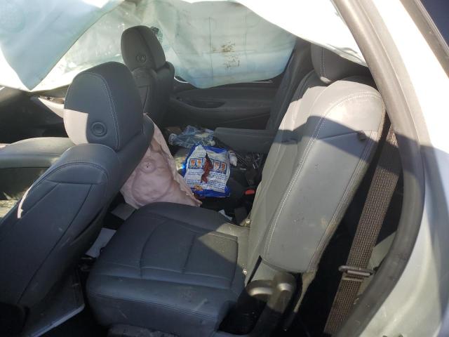 5GAEVAKW0LJ206594 - 2020 BUICK ENCLAVE ESSENCE SILVER photo 11