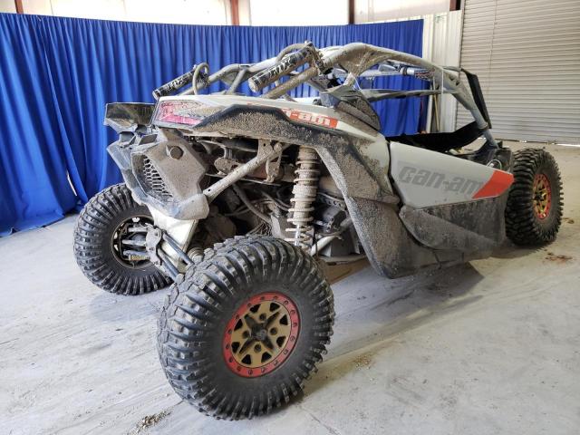 3JBVXAW43KK002213 - 2019 CAN-AM MAVERICK X RS TURBO R SILVER photo 4