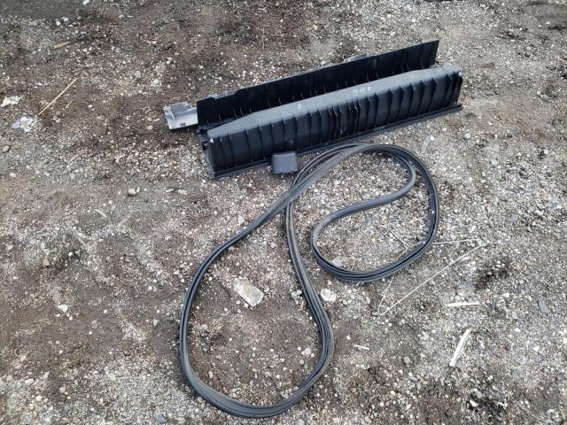 2T1KR32E48C708200 - 2008 TOYOTA COROLLA MA XR WHITE photo 12