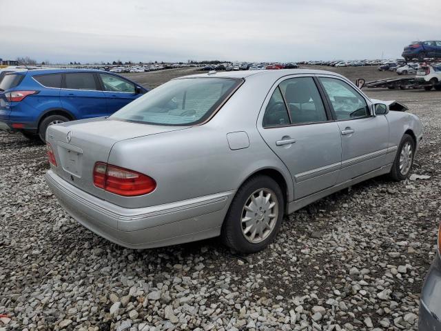 WDBJF65J61B302307 - 2001 MERCEDES-BENZ E 320 SILVER photo 3